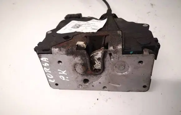 Opel Corsa D Front door lock 13258277 2206110428