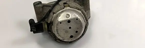 Audi A6 C7 Engine mount vacuum valve 