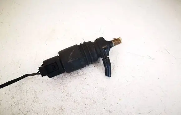 BMW 5 F10 F11 Windscreen/windshield washer pump