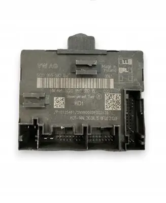 Volkswagen Golf VII Door control unit/module 5Q0959592E