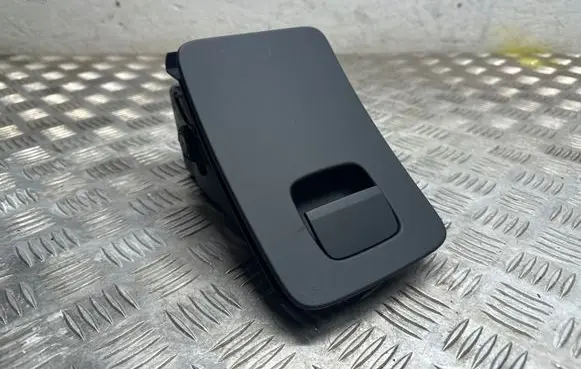 Volvo XC90 Glove box 31366376