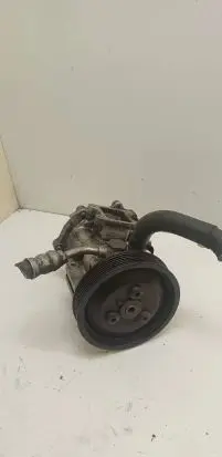BMW 3 E46 Power steering pump 32427500335