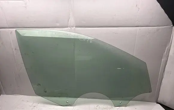 Seat Toledo IV (NH) Front door window glass four-door E243R001167 E000233 5JA845202F