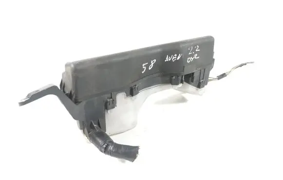 Toyota Avensis T250 Fuse module 82741-20060