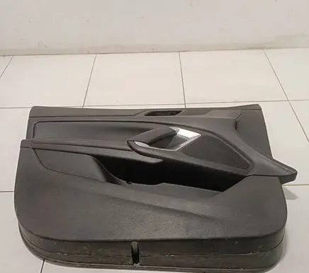Peugeot 308 Front door card panel trim M47146
