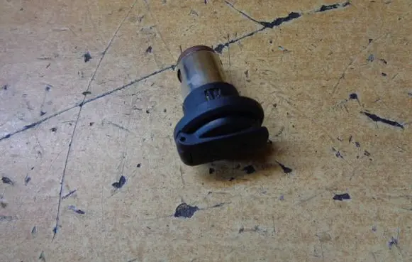 Hyundai i20 (GB IB) 12 V Socket (front)