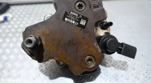 BMW 3 E90 E91 Fuel injection high pressure pump 7798333