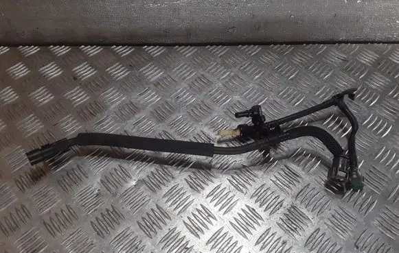 Mazda 3 II Fuel line/pipe/hose 