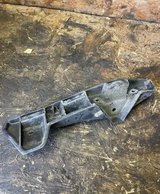 Renault Master III Fender mounting bracket 620430006R 0001036423
