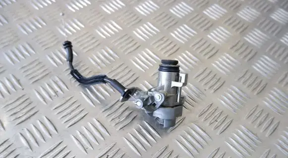 Audi A8 S8 D4 4H Tailgate/trunk/boot lock/catch/latch 8F0827573 8E0827573D