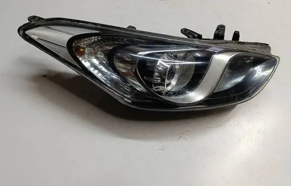Hyundai i30 Headlight/headlamp 92102A6010 B009H4024Z