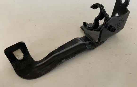 Audi A6 S6 C7 4G Other engine bay part 4G0121214G