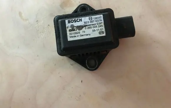 Audi A4 S4 B7 8E 8H ESP acceleration yaw rate sensor 8E0907637A 0265005245