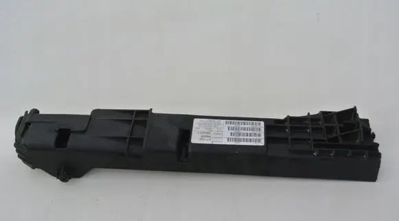 BMW X3 F25 Radiator mount bracket 73912311