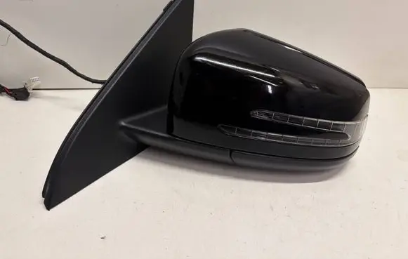 Mercedes-Benz A W176 Front door electric wing mirror 