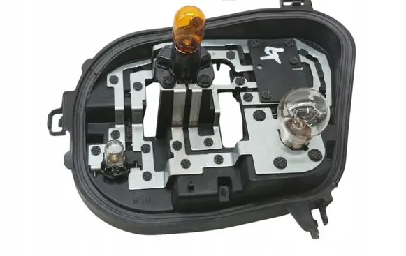 Dacia Duster III Headlight/headlamp bulb 