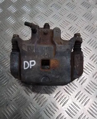 Nissan Juke I F15 Front brake caliper