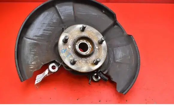 Front wheel hub spindle knuckle
