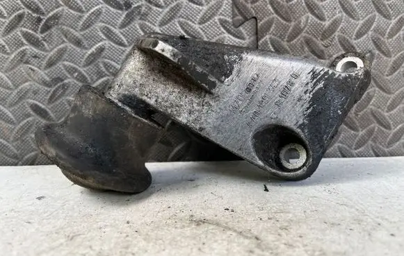 Audi A6 S6 C4 4A Engine mounting bracket 4A0199343 810780