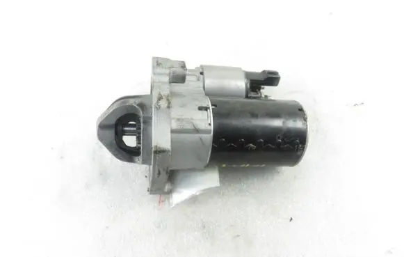 Peugeot 5008 Starter motor 96740772