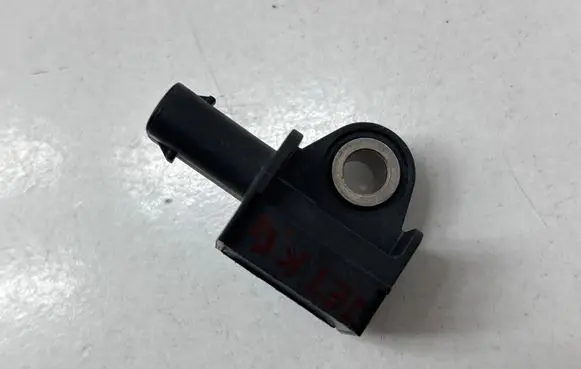 Volkswagen Jetta VII Airbag deployment crash/impact sensor 5Q0959651D 05541111482
