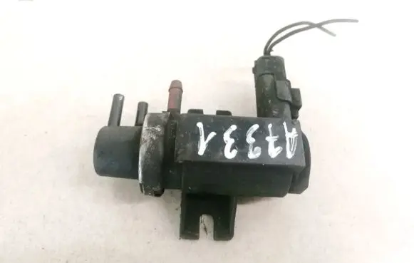 Citroen C4 I Turbo solenoid valve 9652570180