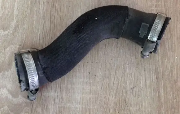 Audi A6 S6 C6 4F Intercooler hose/pipe 4F0145709J