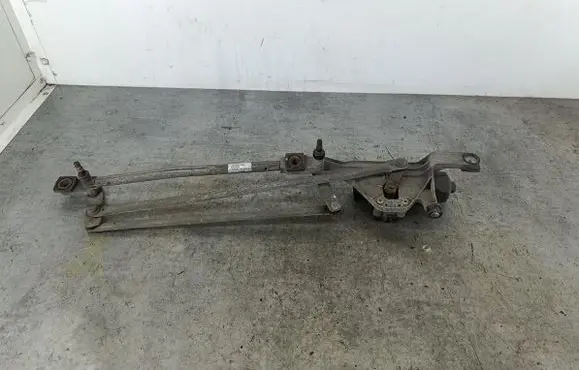 Ford Focus Front wiper linkage 
