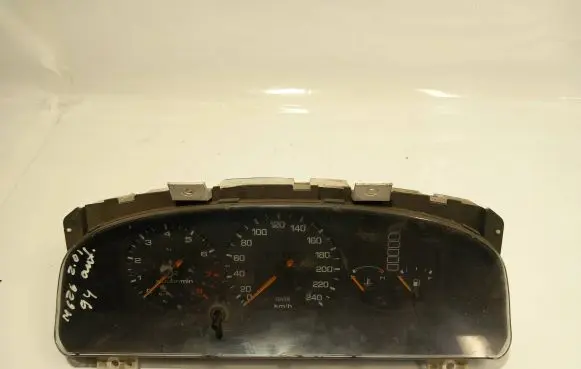 Mazda 626 Speedometer (instrument cluster) plh41b