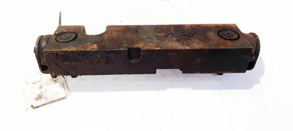 Volvo S60 Engine mount bracket 