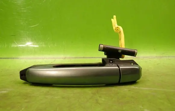 Suzuki SX4 Rear door exterior handle 