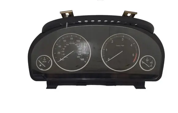 BMW 5 F10 F11 Speedometer (instrument cluster) 25811511 220705405 926518101