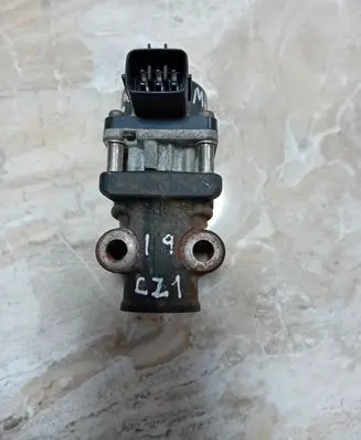 Mitsubishi Eclipse EGR valve 5X1179391