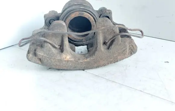 Skoda Octavia Mk2 (1Z) Front brake caliper