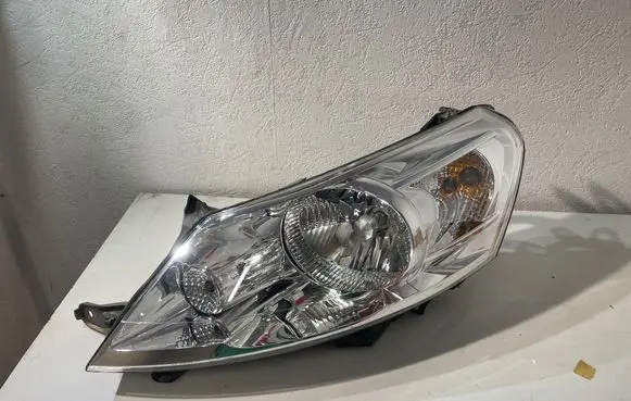 Citroen Jumpy Headlight/headlamp 89901266 043405