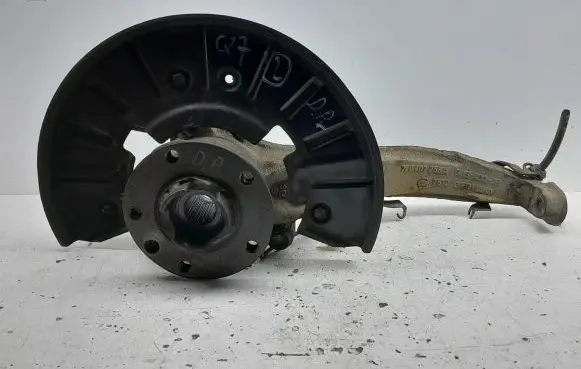 Audi Q7 4L Front wheel hub