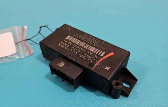 Renault Scenic III - Grand scenic III Parking PDC control unit/module 259903837R IMPRK1395452
