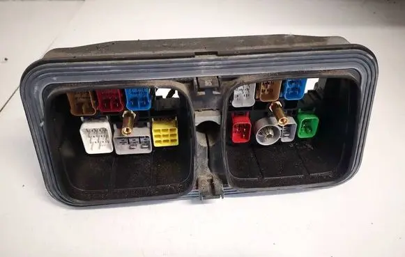 Fuse box set