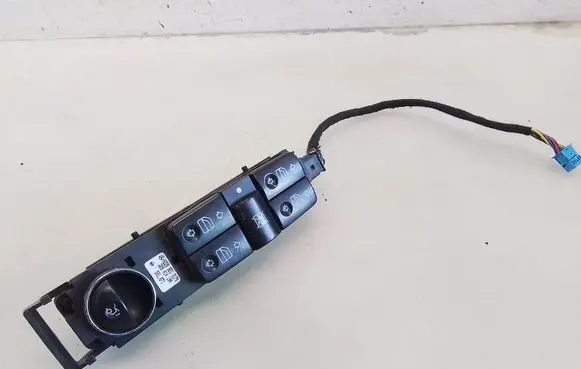 Mercedes-Benz S W220 Electric window control switch A2208213179
