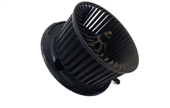 Volkswagen PASSAT B6 Front door blower motor 3C1820015S
