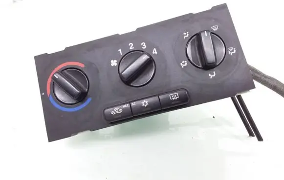 Opel Zafira A Climate control unit 90559839