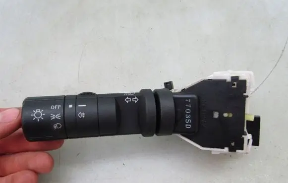 Nissan Qashqai Indicator stalk 14425