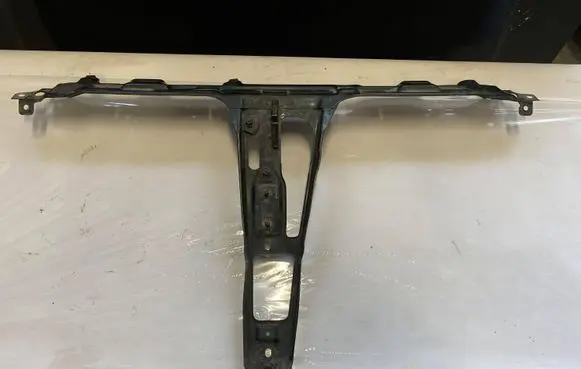 Audi 80 90 S2 B4 Top upper radiator support slam panel