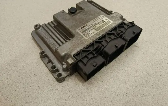 Peugeot 208 I Engine control unit/module 9666729680 0281019818 9805947780