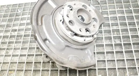 Mercedes-Benz SL R230 Rear wheel hub