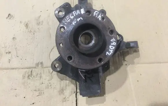 Renault Megane III Front wheel hub