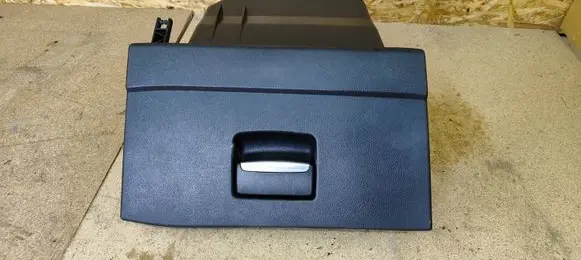Ford Mondeo MK IV Glove box 7S71A06010