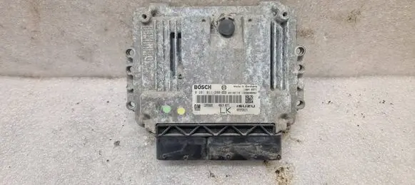 Opel Astra H Engine control unit/module 0281011380 12992628 8973729171