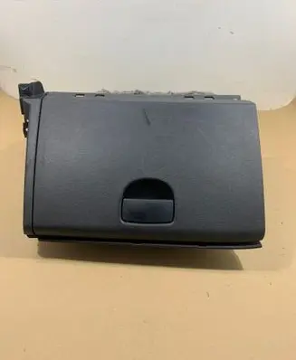 Hyundai i20 (PB PBT) Glove box central console 