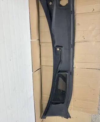 Audi Q7 4M Wiper trim 4M8819401